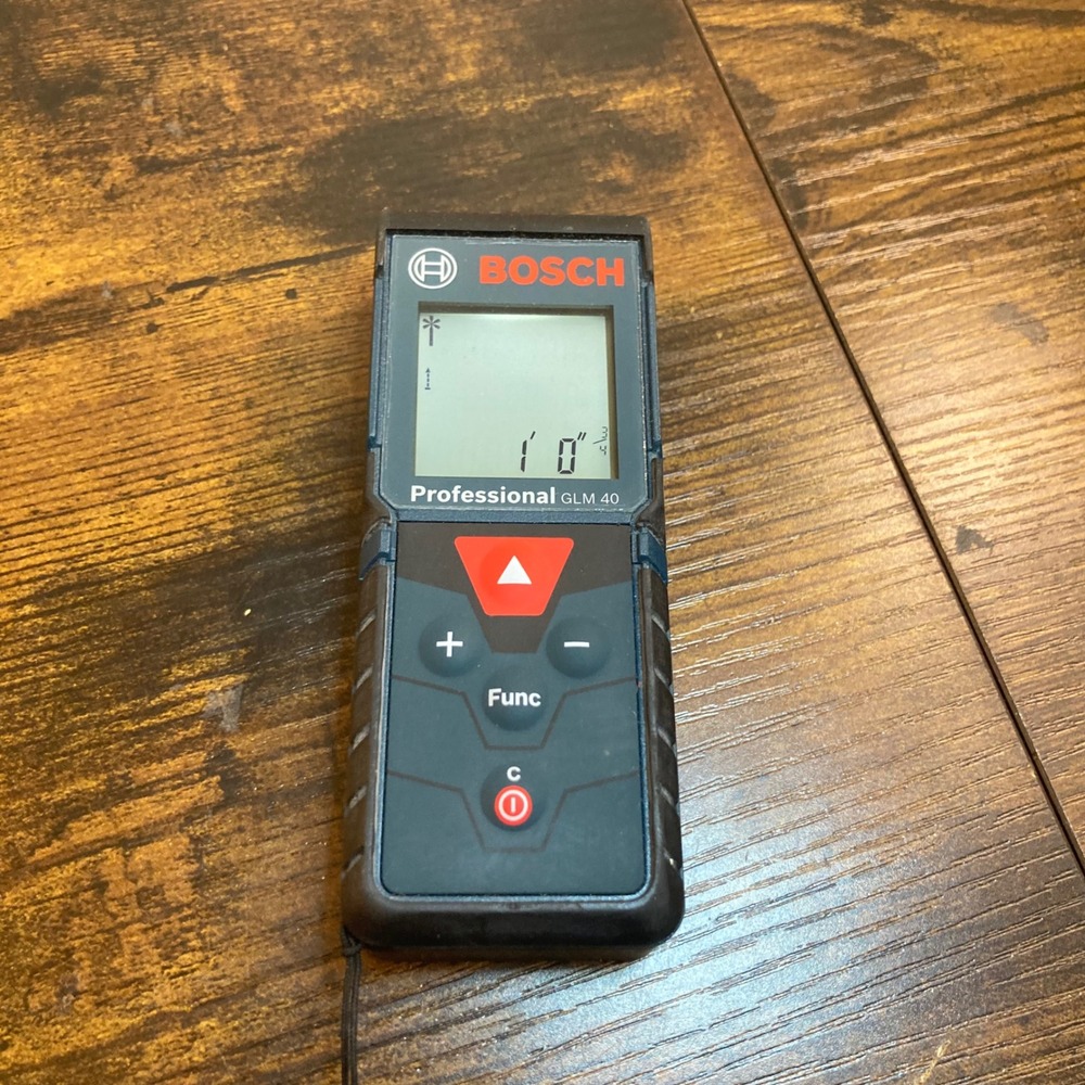 Bosch Professional GLM 40 Laser Distance Meter 135ft Range w/ Belt Holster Pouch